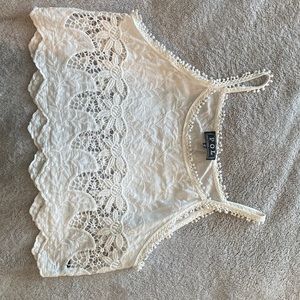 Adorable boho crop top Neck to base 10inches
